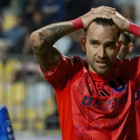 Minuto terrible de Zaldivia ante Everton: débil marca en el 2-0 y fuerte cruce con un ex Colo Colo