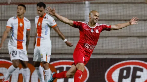 Unión La Calera se hizo fuerte como local.