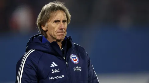 Ricardo Gareca sigue en Chile, por ahora.