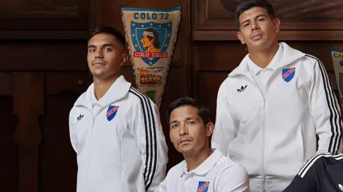 Colo Colo presentó su nueva camiseta centenario