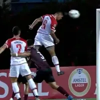 Un salto tremendo y un penal definen el inicio del grupo de la U de Chile: Estudiantes vence a Carabobo en la Libertadores