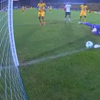 Colo Colo vive una larguísima espera antes de festejar el gol de Isla ante Bucaramanga en la Libertadores