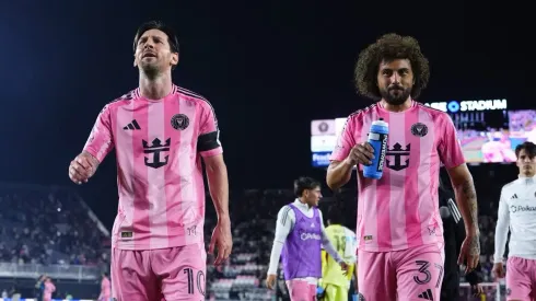 Maximiliano Falcón disfruta al lado de Lionel Messi.