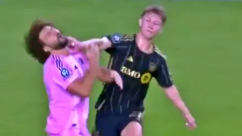 El Peluca se enfrascó en un discusión con uno de sus rivales.