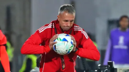 Álvarez es uno de los nombres que suena para la banca de la Roja.