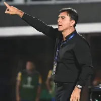 Gustavo Quinteros lo pasa terrible en Gremio y un DT de fama mundial lo atormenta