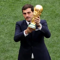 A Iker Casillas le hacen elegir a su jugador chileno favorito de todos los tiempos y no dudó