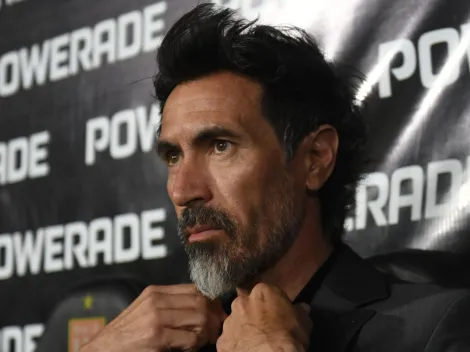 "No ocupo WhatsApp": La particular receta del DT de Estudiantes