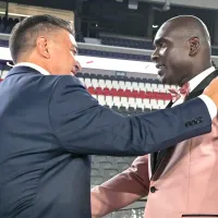 El extravagante traje que luce DT de Barcelona SC ante River Plate de Paulo Díaz