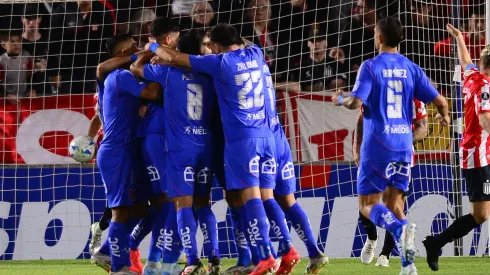 Universidad de Chile rescata un valioso triunfo por 2-1 ante Estudiantes de La Plata por la Copa Libertadores.
