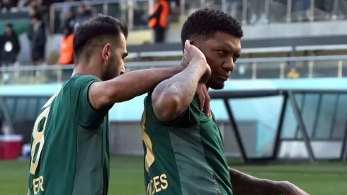 Junior Fernandes vuelve a anotar en Turquía, esta vez para la victoria ante Fatih Karagümrük SK.