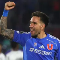 Un bullanguero más: hermano de Matías Zaldivia vio el partido de U. de Chile desde la barra