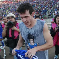 Metió tres goles en el Superclásico, acaba de volver de Europa y apuesta por la U de Chile