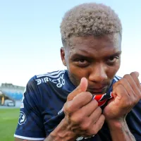 Calentando el Superclásico: el especial saludo de U. de Chile a Junior Fernandes