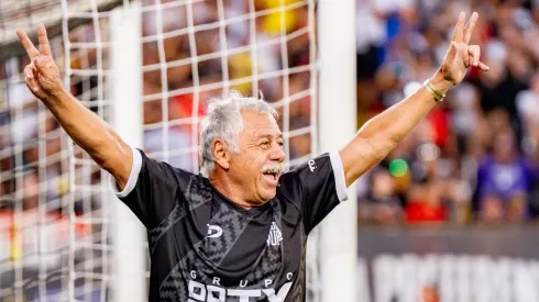 Carlos Caszely elige a Elías Figueroa como el número 1 de Chile