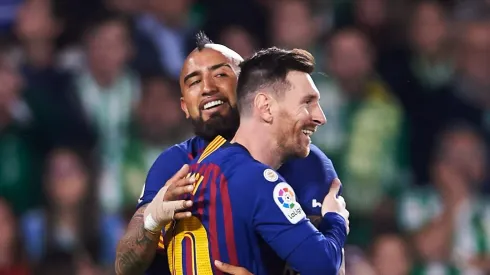 Tevez puede juntar a Vidal con Messi en su despedida del fútbol