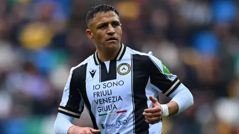 Ex presidente de Colo Colo habla de la posible llegada del jugador al Campeonato Nacional.