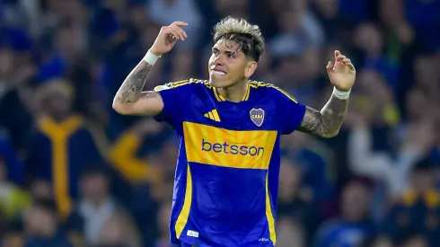 El mundo del fútbol reacciona al gol de Carlos Palacios ante Estudiantes de La Plata.