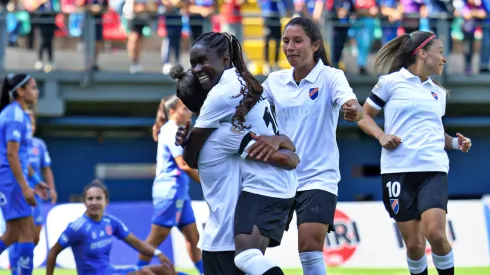 Las albas se hicieron fuertes en su visita a La Florida.