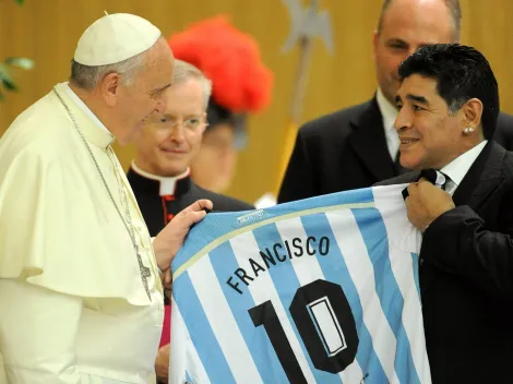 Muerte del Papa Francisco deja a dos chilenos sin fútbol
