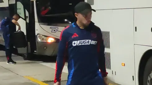 La cara de cansancio de Marcelo Díaz tras arriba a Venezuela.