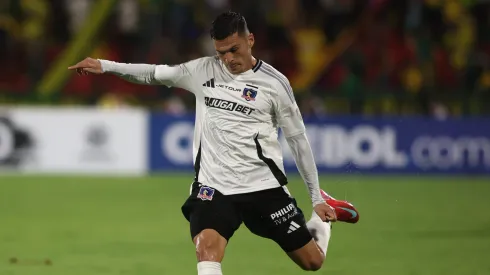 Colo Colo enfrenta a Racing este martes en el Monumental