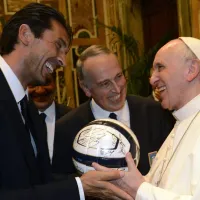 El mundo del fútbol reacciona a la muerte del Papa Francisco, el líder de la iglesia católica