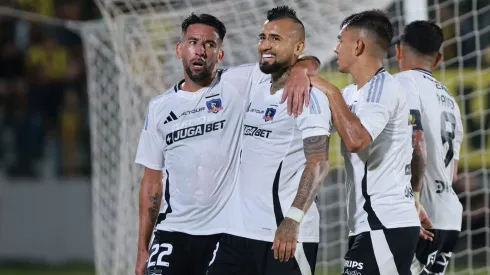 Arturo Vidal y Mauricio Isla sorprendieron al quedar al margen de la formación de Colo Colo.