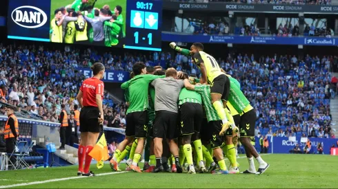 Antony marcó un golazo en el final.