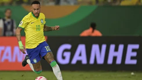 Neymar toma decisiones en Brasil.