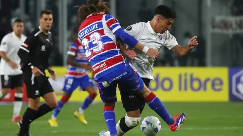Futbol, Colo Colo vs Fortaleza.<br />
Fase de grupos, Copa Libertadores 2025.<br />
El jugador de Colo Colo Salomon Rodriguez, derecha, disputa el balon contra David Luiz de Fortaleza durante el partido de copa libertadores por el grupo E disputado en el estadio Monumental en Santiago, Chile.<br />
10/04/2024<br />
Jonnathan Oyarzun/Photosport
Football, Colo Colo vs Fortaleza.<br />
Group stage, Copa Libertadores 2025.<br />
Colo Colo’s player Salomon Rodriguez, right, vies for the ball against David Luiz of Fortaleza during the copa libertadores match for group E at the Monumental stadium in Santiago, Chile.<br />
10/04/2024<br />
Jonnathan Oyarzun/Photosport