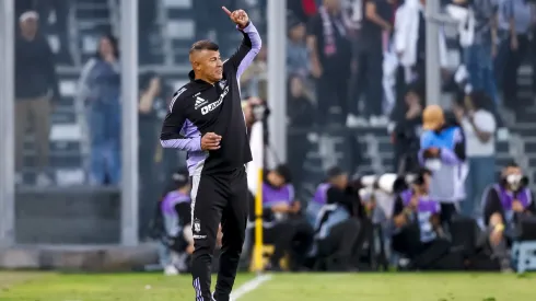 Jorge Almirón sorprende en la formación de Colo Colo.
