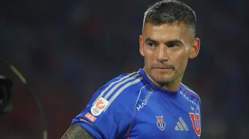 Charles Aránguiz sufrió un problema muscular.