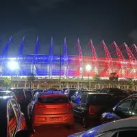 Avalanchas y expulsados del estadio: Fortaleza cumple con amenazas a hinchas de Colo Colo