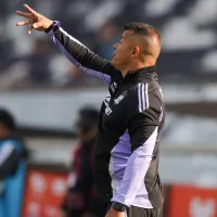Ex DT de Colo Colo está asustado por la sorpresa de Jorge Almirón en la formación: “Demuestra confusión”