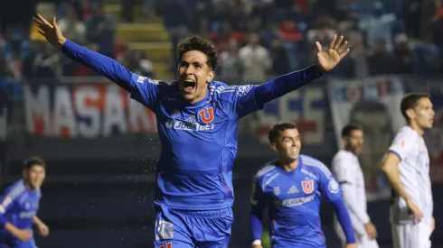 Martín Espinoza vivió un partido inolvidable.