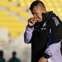Jorge Almirón en el piso: Colo Colo pierde a dos titulares fijos para su nueva “final” con Racing