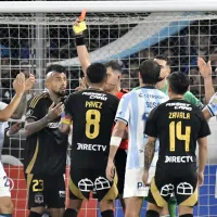 ¡Desastre total en Colo Colo! Arturo Vidal hace polémico gesto y se va expulsado ante Racing