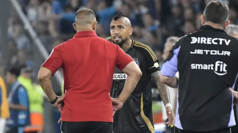 Jorge Almirón vive sus últimas horas en Colo Colo.