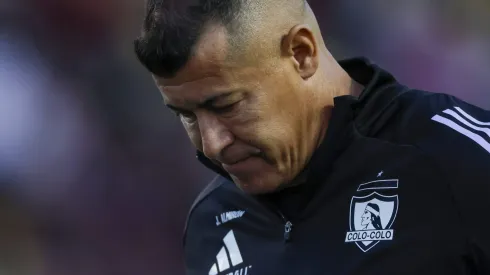 Jorge Almirón recibió un golpe letal a su continuidad en Colo Colo.