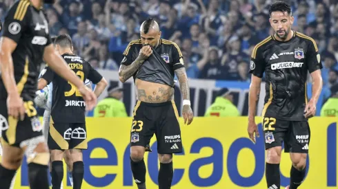 Colo Colo se fue eliminado de la Copa Libertadores al ser goleado por Racing.