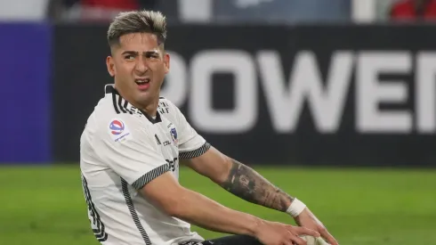 El confuso momento que protagoniza Guillermo Paiva con hincha de Colo Colo.