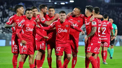 Ñublense logró rescatar un empate en su visita a Colo Colo.