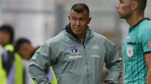 El futuro de Jorge Almirón sigue en pie de duda en medio de las negociaciones por su salida.