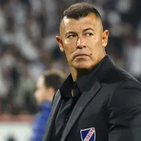 No es dinero: la verdadera razón por la que Jorge Almirón se aferra a Colo Colo