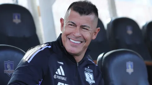 Jorge Almirón llegó con una sonrisa al duelo versus la Furia Roja.