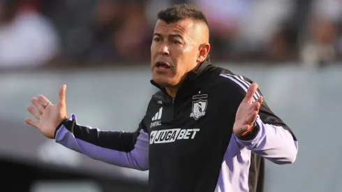 Jorge Almirón todavía no llega a acuerdo para salir de Colo Colo y son varios los que piden que siga.