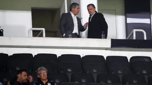 Aníbal Mosa vive días complicados en Colo Colo.