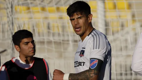 Esteban Pavez está disponible para jugar en Colo Colo.