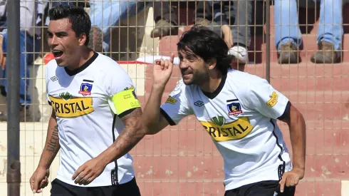El argentino Lucas Wilchez jugó en Colo Colo con Esteban Paredes y le encontró la razón con la crítica.